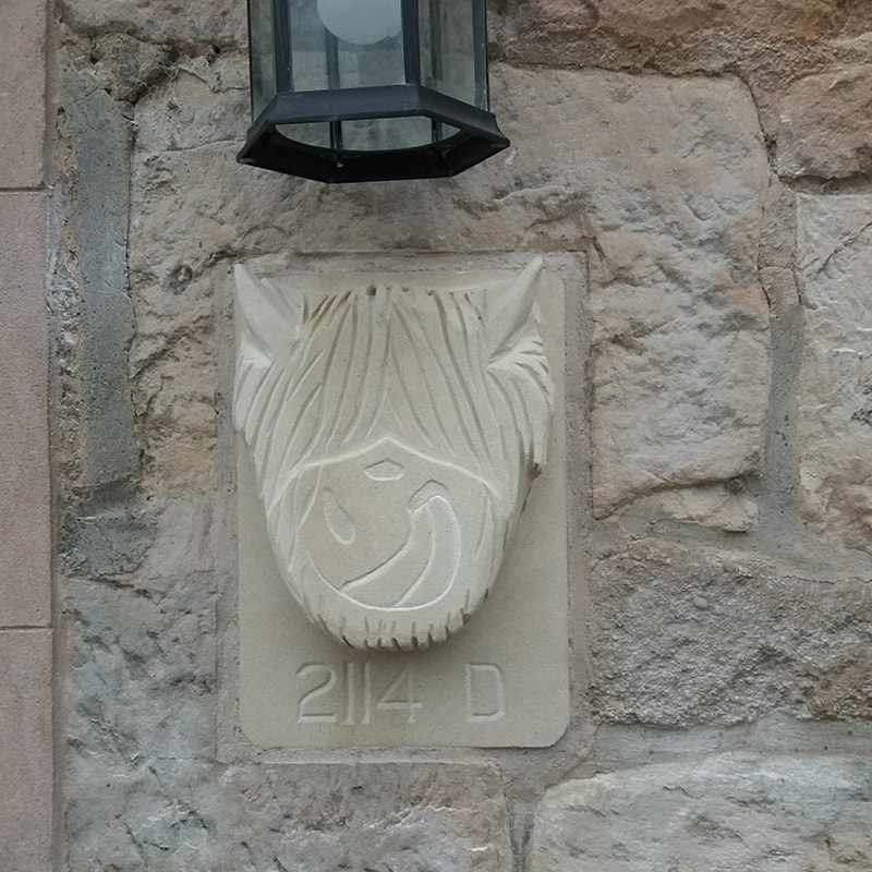 Stone Carved Helein Cow House Plate 